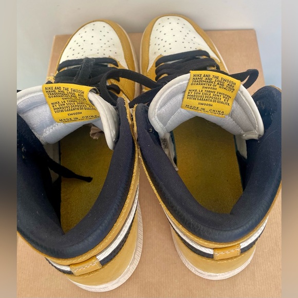 Nike Air Jordan 1 hightop sneakers Size Youth 7 US (40 EUR) - Picture 3 of 8